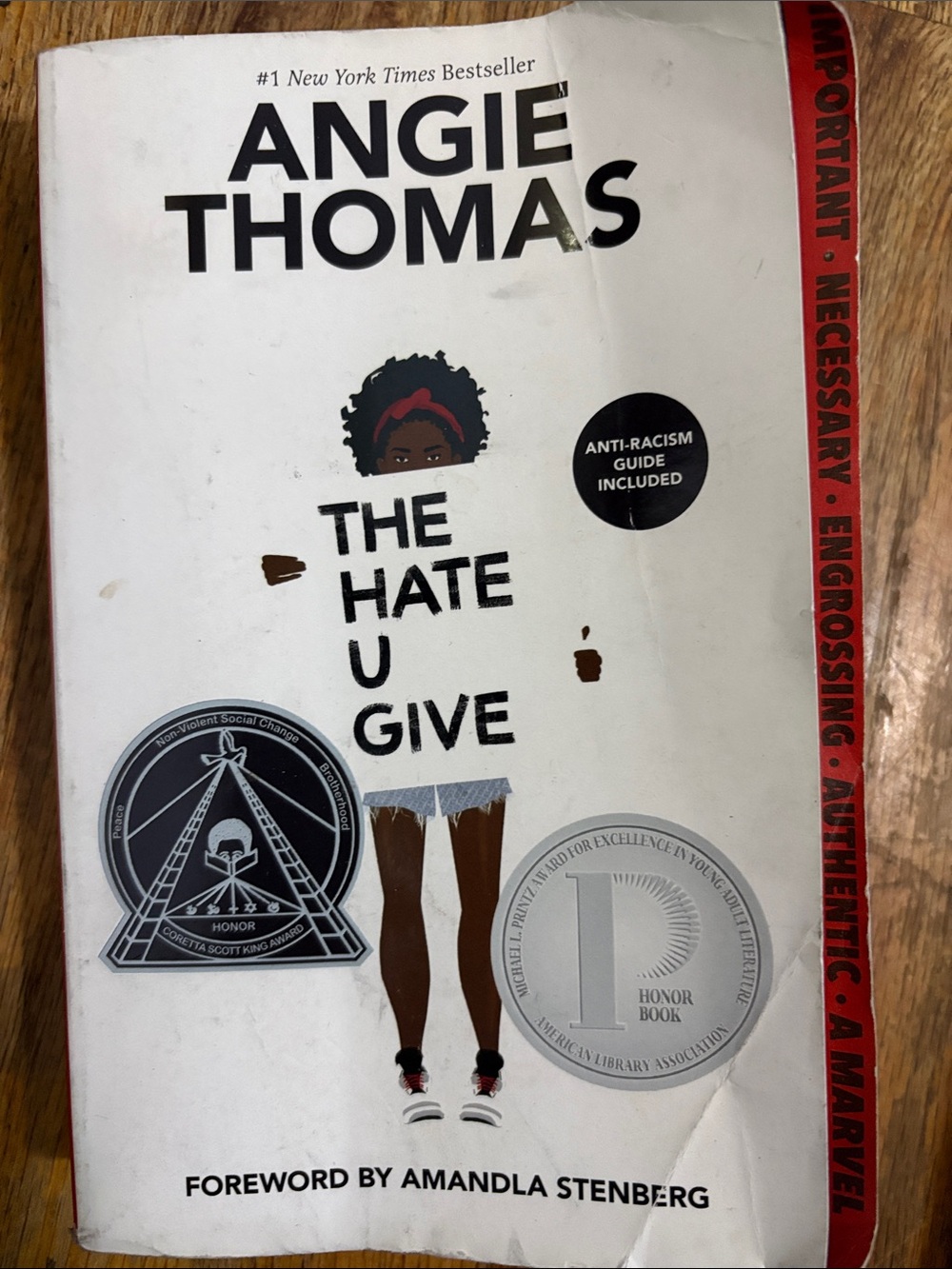 Angie Thomas — The Hate U Give (White Cover)